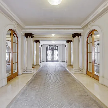 Sejours Parisiens / Belle Courcelles / 4* Apartment